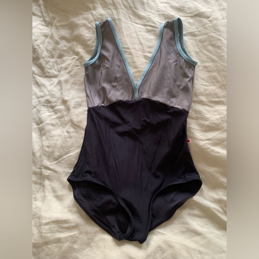 Two toned Yumiko leo